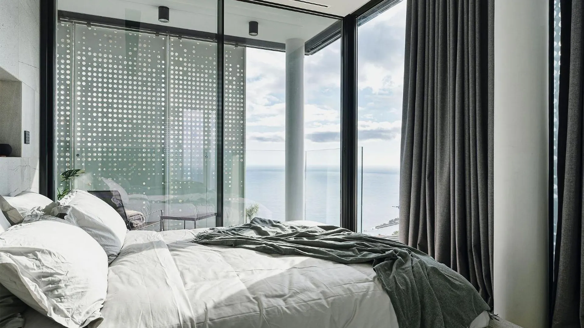 Saudade Residence - Ultra Luxury Futuristic Ocean Zen Retreat Ribeira Brava