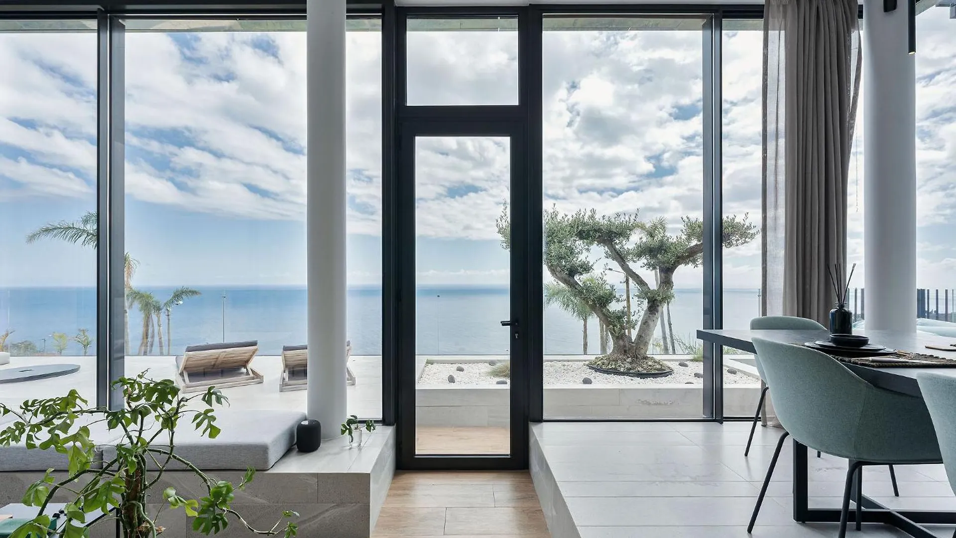 Villa Saudade Residence - Ultra Luxury Futuristic Ocean Zen Retreat Ribeira Brava